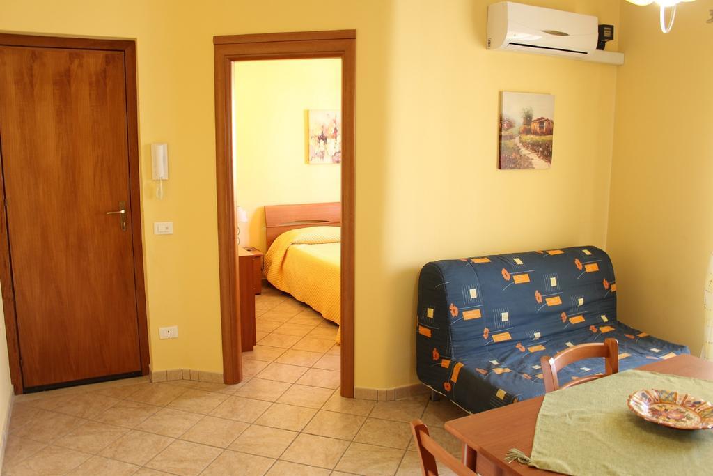 Rosy'S Apartments Trappeto  Esterno foto