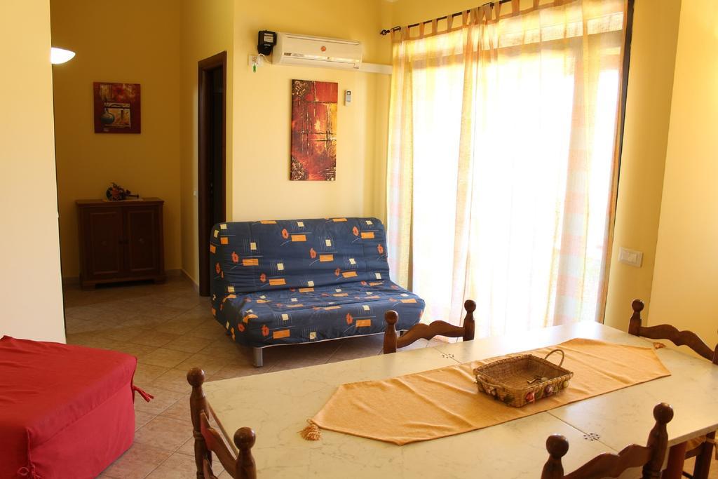 Rosy'S Apartments Trappeto  Esterno foto